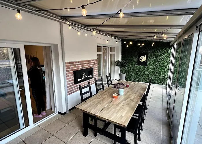 Apartamento Apartment, 2x Free Garage, 10 Mins To Centre Bratislava